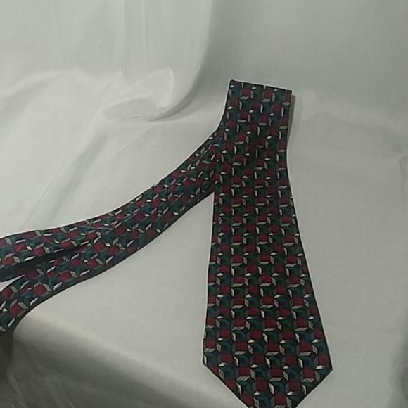 J G Hook neck tie cube pattern maroon navy blue square geometric design - Picture 6 of 6